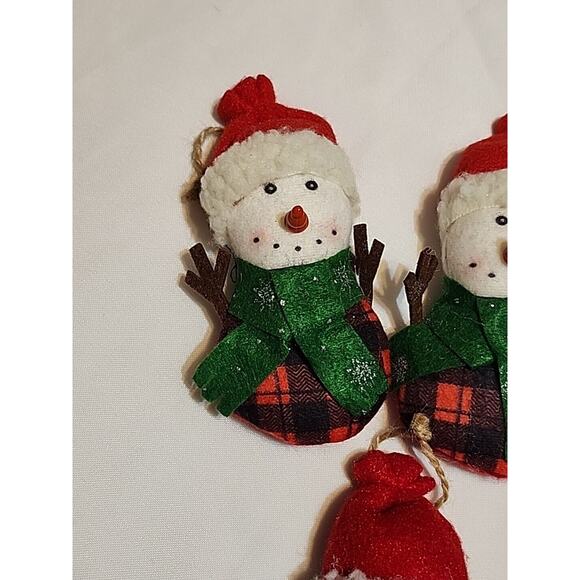 Set of 5 Red Buffalo Check Felt Snowman Ornaments with Taboggan 5.5" - Picture 2 of 11